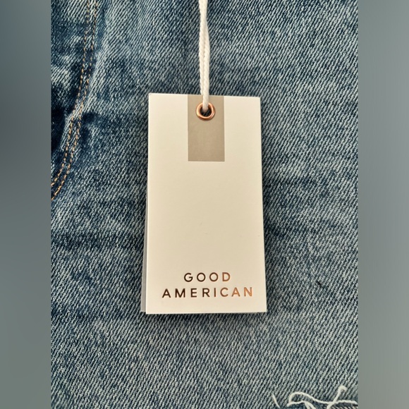 Good American Good Curve Short NWT - Picture 9 of 12